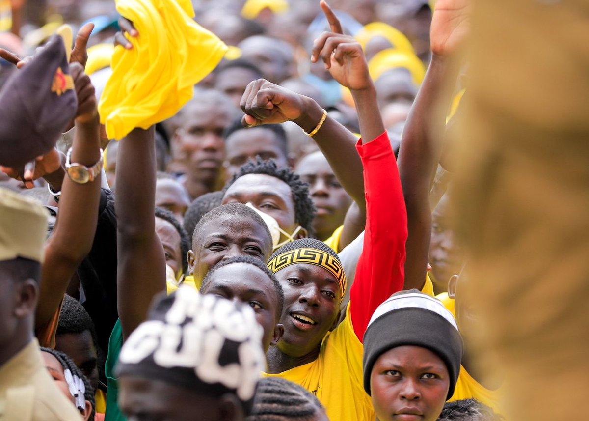 Yellow Sea!

A massive turnout at Kibuku Primary School Grounds this afternoon by NRM supporters is a clear sign that the Old Man with the Hat has been tried, tested, and should be trusted to lead again in 2026–2031.

Here, the NRM Presidential Flagbearer, <a href="/KagutaMuseveni/">Yoweri K Museveni</a>, will