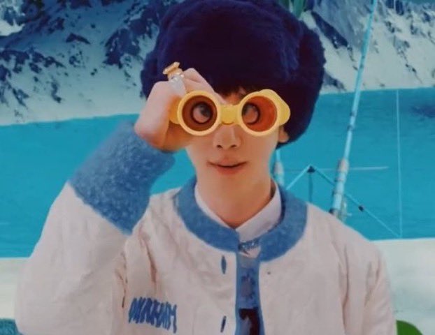 SHINeeIsTheWay's tweet image. In search of a Shawol who was in a queue with me and went for group picture with me and then we got separated inside and I never asked her socials to stay in touch. Ania, who is also an Atiny and Mingi biased and made me laugh so damn much in Jinki con where are yooou? 🥲🫶🏻 #ONEW