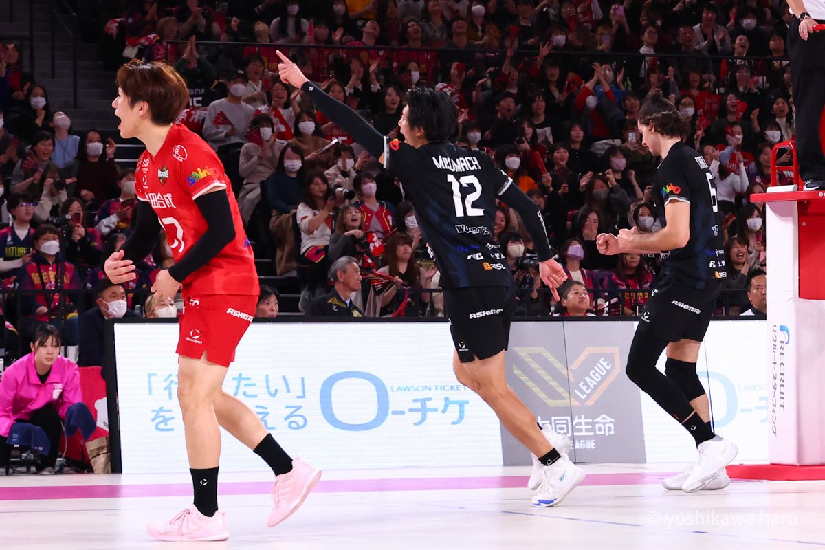 vking_jp's tweet photo. ＼水町劇場／

🏆大同生命SVリーグ男子 第4節GAME1

東京グレートベアーズ 0-3 ウルフドッグス名古屋

第1セット 22-25
第2セット 15-25
第3セット 23-25

📸吉川はる https://t.co/KIvZr5xq73