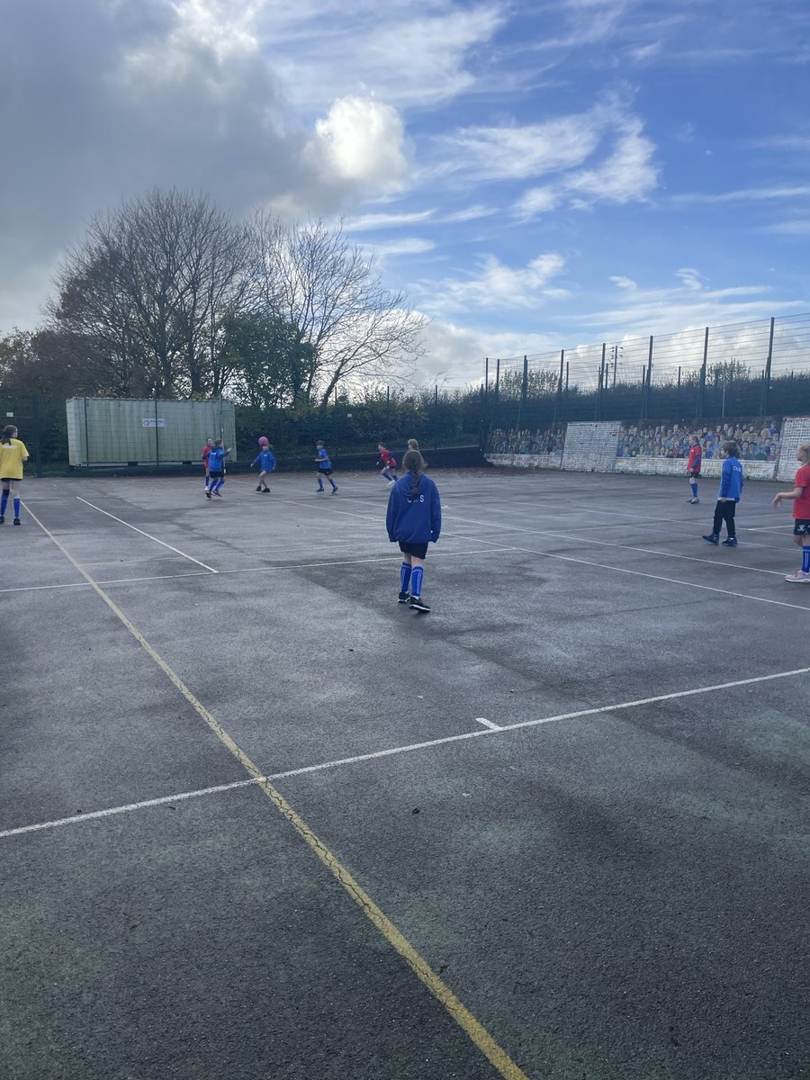 As part of our Enrichment Day on Equality and Diversity, Year 5 have been experiencing different sports from around the world: Ringball (S Africa), Kabaddi (India) and Pétanque (France). These took the place of our usual inter-house sports!