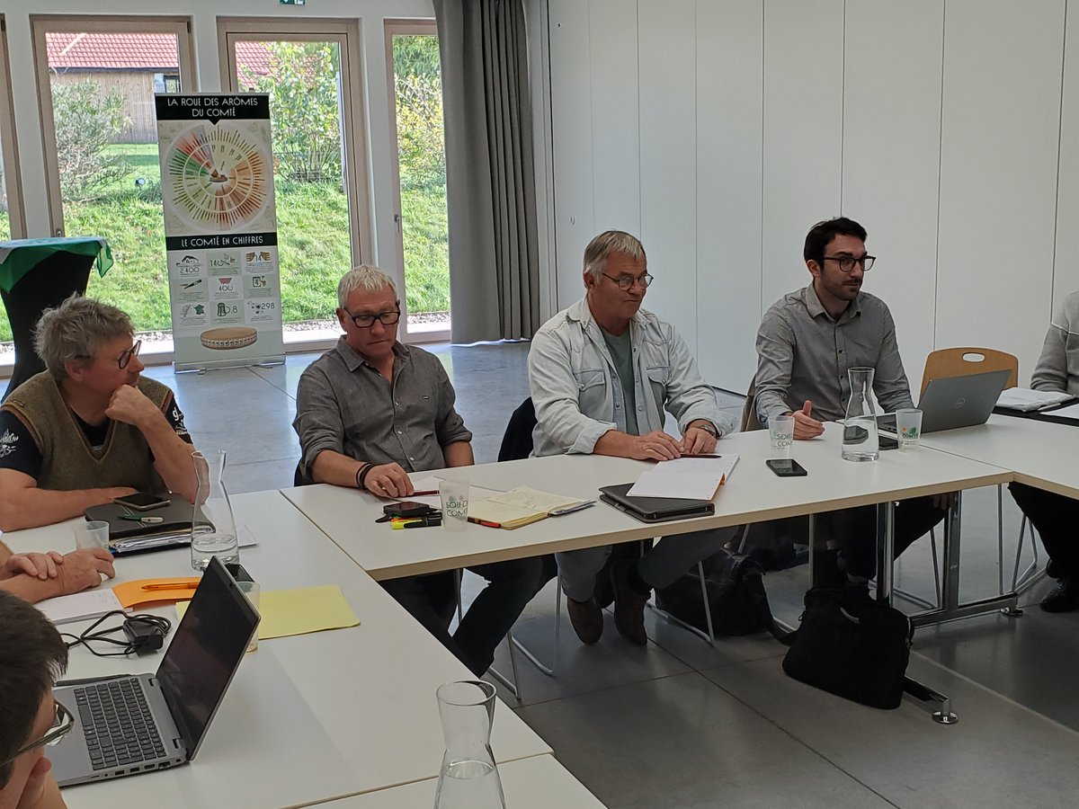 Section des fermiers  métayers Fnsea en Bourgogne Franche-Comté,  avec le président Sébastien Delafosse et Yannick Foucault , pdt BFC:  " un tour de table de toute l'actualité foncière indispensable pour connaître  les évolutions réglementaires".