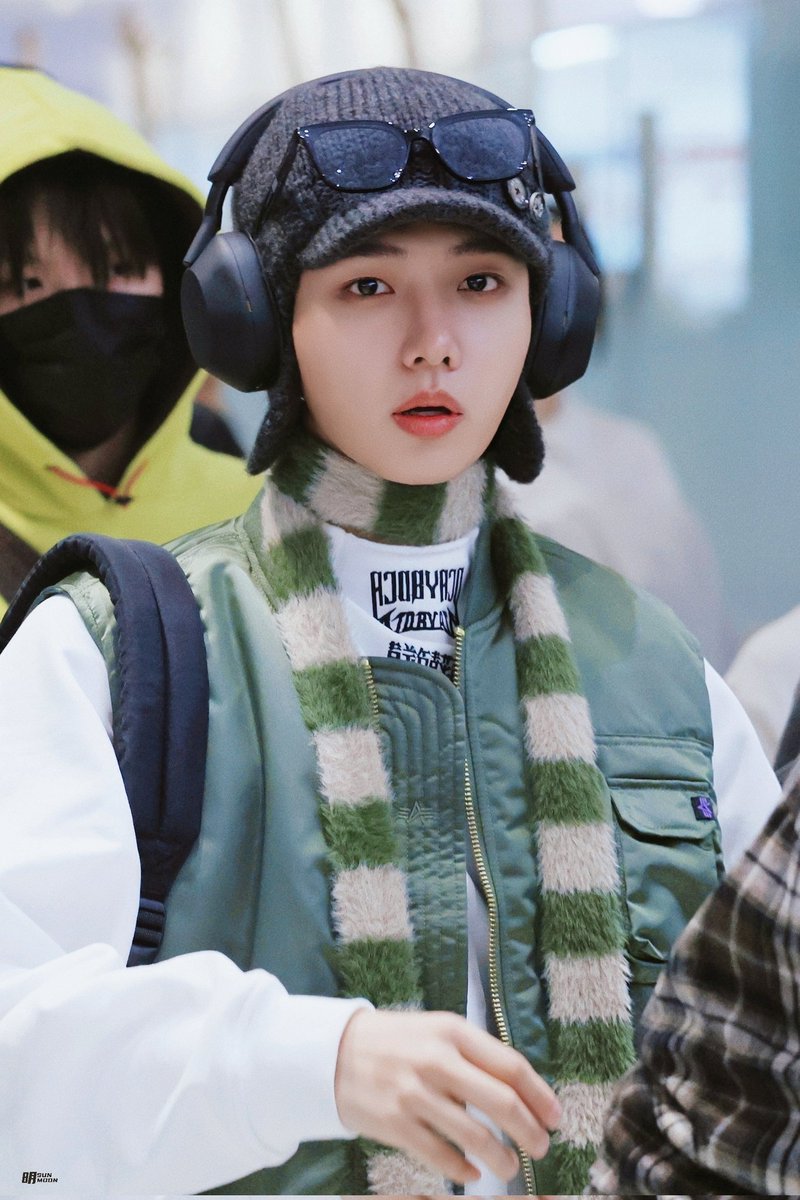 하나 tweet media