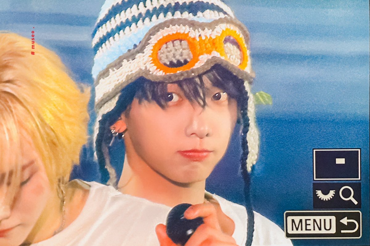 하나 tweet media