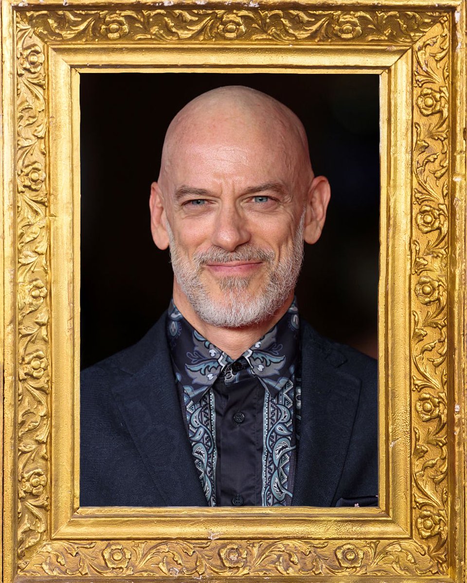 Stasera saranno con noi due amici del programma: #CarolinaCrescentini e #FilippoNigro! #SplendidaCornice <a href="/GeppiC/">Geppi Cucciari</a>