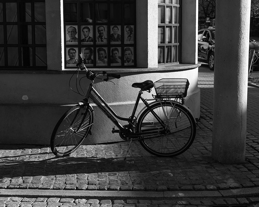 lanceburkitt's tweet photo. The main reason photographers fail to learn and improve, both in technique and aesthetics, is they talk, but they don’t do. Get out and get that shutter moving. Here’s a shot from a recent trip to Krakow. https://t.co/NNtpCqMH2p