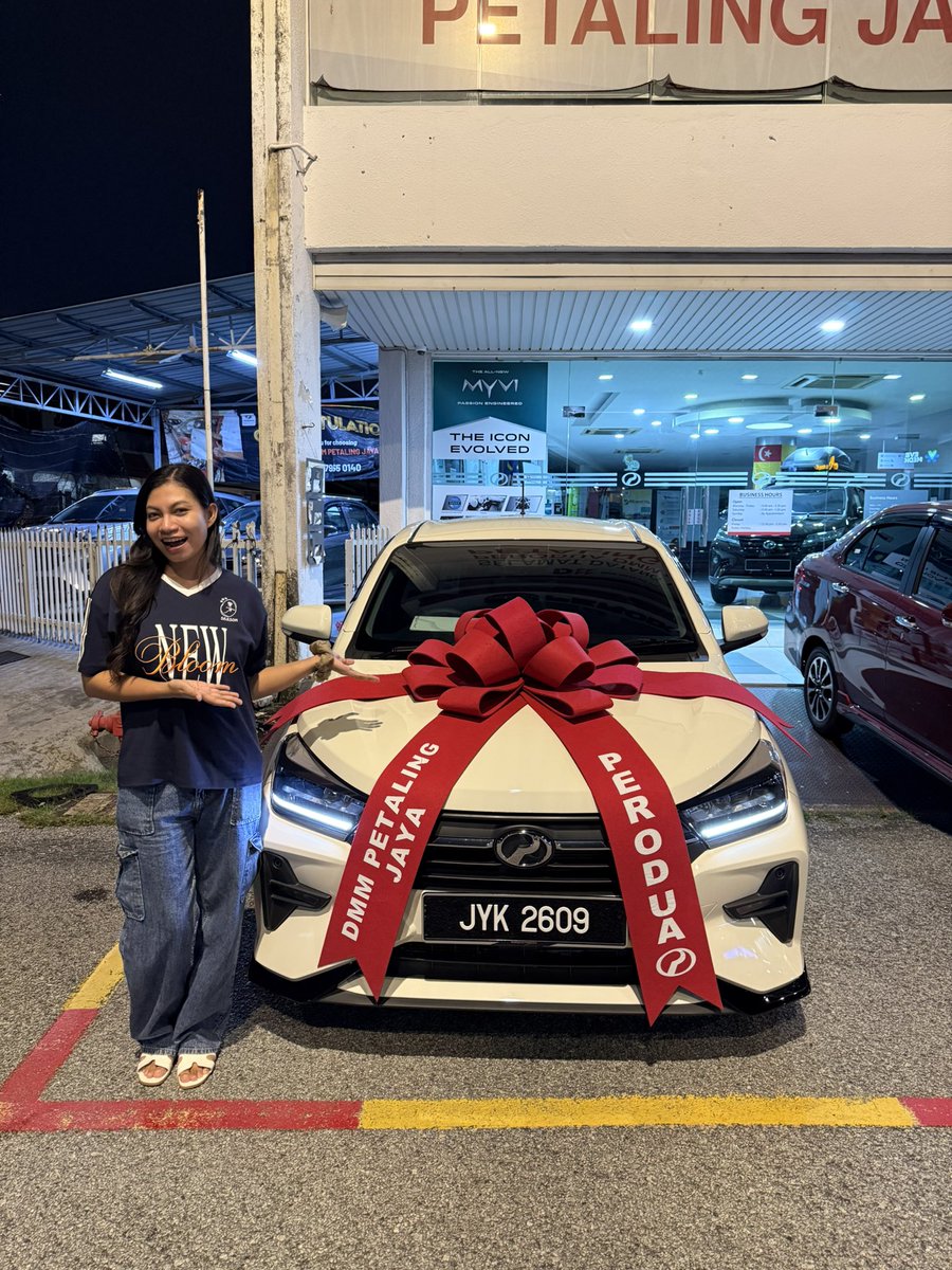 Starbuck213's tweet photo. Baru kerja &amp; baru habis graduate ?

Okay sini Faiz nak share untuk uols.. jom dapatkan Rebate Rm1000 untuk setiap pembelian AXIA &amp; MYVI ❤️

Sebarang Pertanyaan Boleh Hubungi Saya (Faiz) Sekarang Di 014-2560076 

https://t.co/wBrYfU1ggT https://t.co/Yyx1QCwGjP
