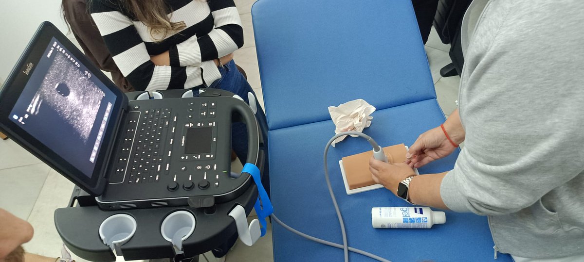 MedInternaHUVR tweet media