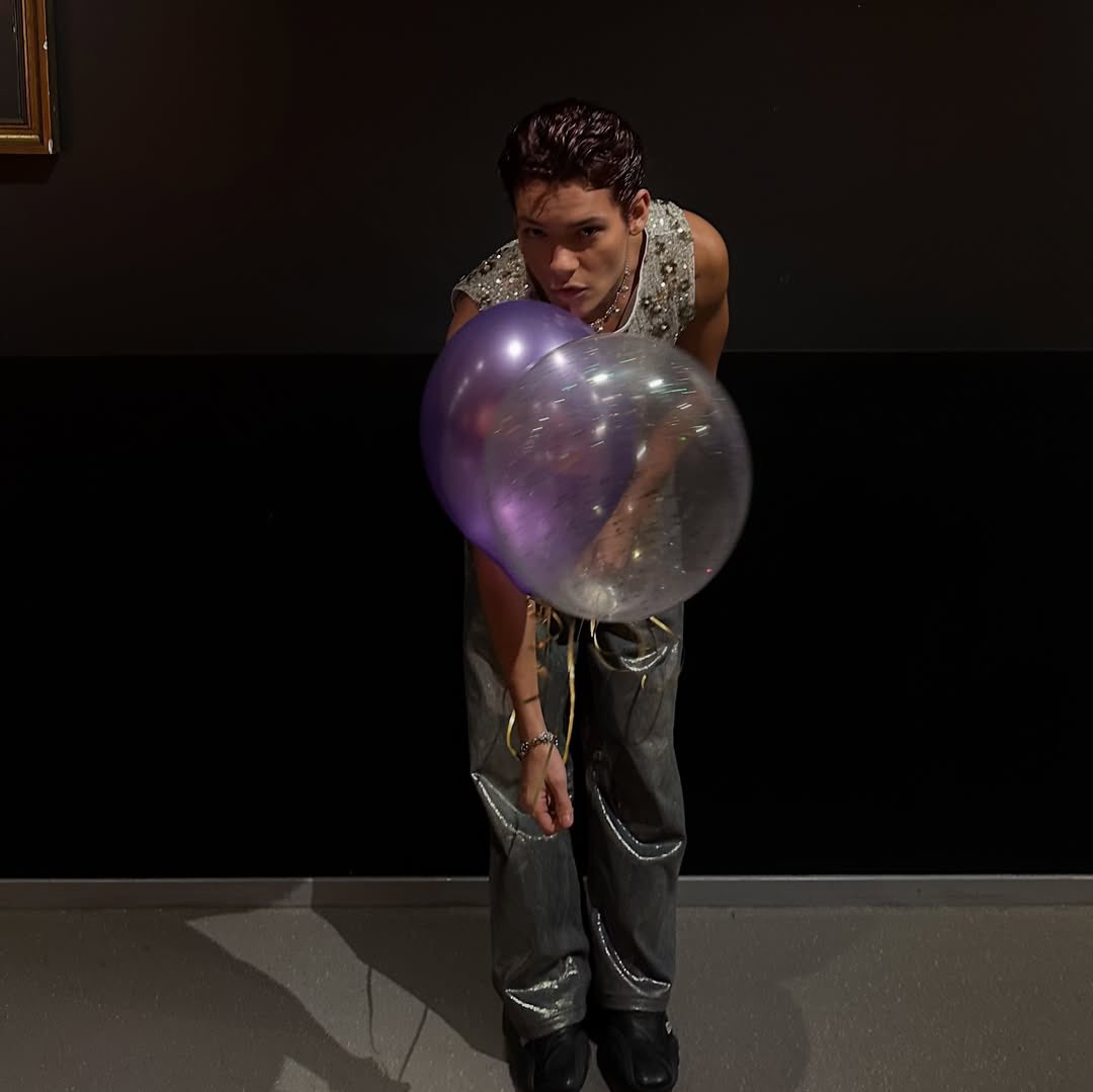 Fofo! Omar Rudberg comemorando o seu aniversário ontem! 🥰❤️

📸 officialomar