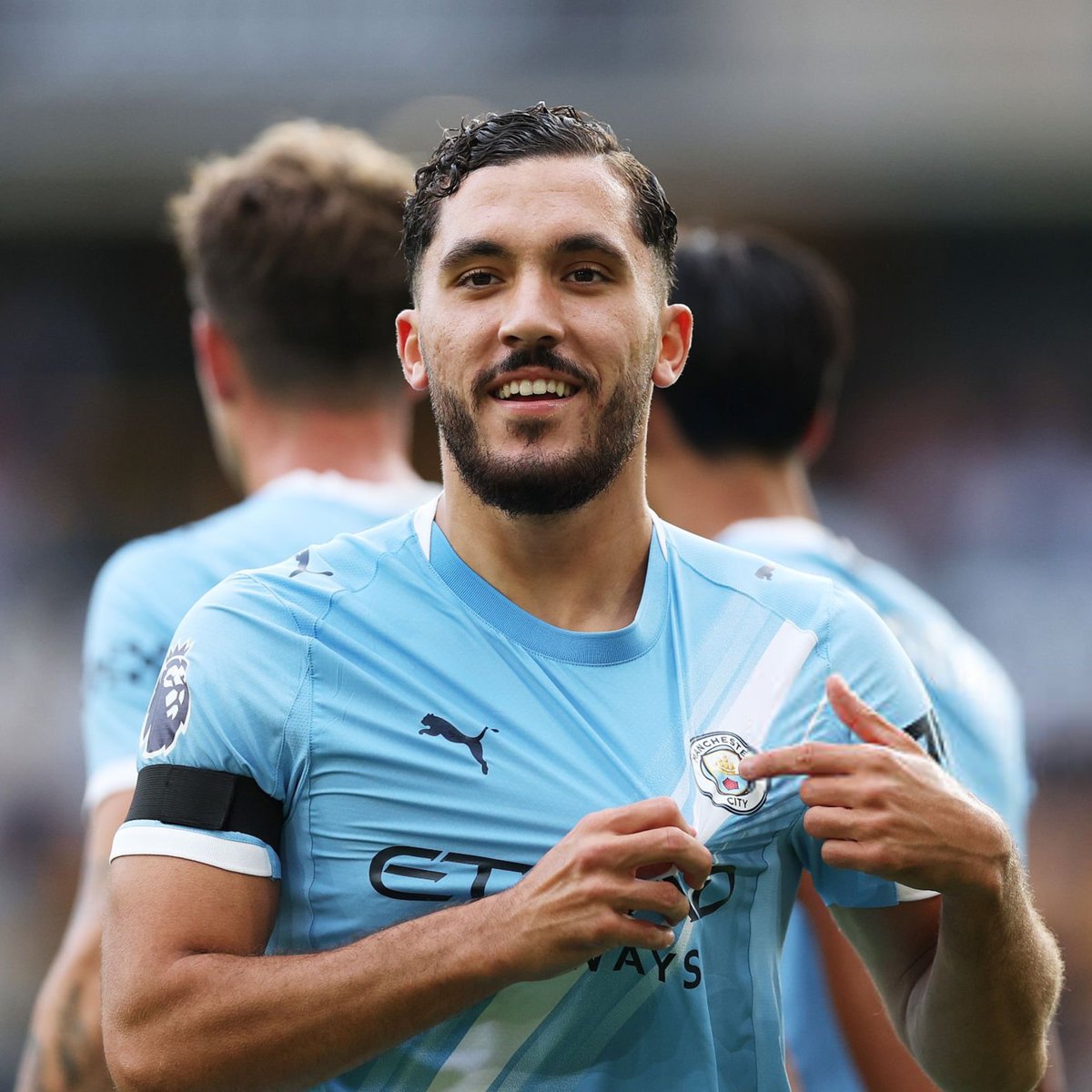 VibesFoot's tweet image. 🔴 𝗥𝗨𝗗𝗜 𝗚𝗔𝗥𝗖𝗜𝗔 𝗥𝗘𝗝𝗘𝗧𝗧𝗘 𝗟&apos;𝗘𝗫𝗣𝗥𝗘𝗦𝗦𝗜𝗢𝗡 𝗝𝗢𝗨𝗘𝗨𝗥 𝗗𝗘 𝗥𝗨𝗘 𝗣𝗢𝗨𝗥 𝗥𝗔𝗬𝗔𝗡 𝗖𝗛𝗘𝗥𝗞𝗜 𝗘𝗧 𝗟𝗘 𝗖𝗢𝗠𝗣𝗟𝗜𝗠𝗘𝗡𝗧𝗘 🇫🇷

« Je comprends ce qu&apos;on veut dire à travers le mot rue. 

𝗠𝗔𝗜𝗦 𝗢𝗡 𝗡𝗘 𝗣𝗘𝗨𝗧 𝗣𝗔𝗦 𝗟𝗜𝗠𝗜𝗧𝗘𝗥 𝗟𝗔…