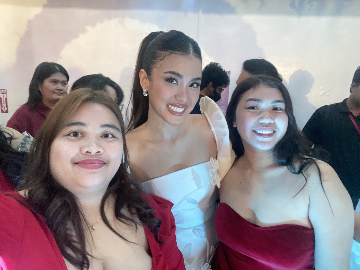 Stephan72133756's tweet photo. happiness is being a fan of the right person. ❤️ https://t.co/ZSyCBOhdUd