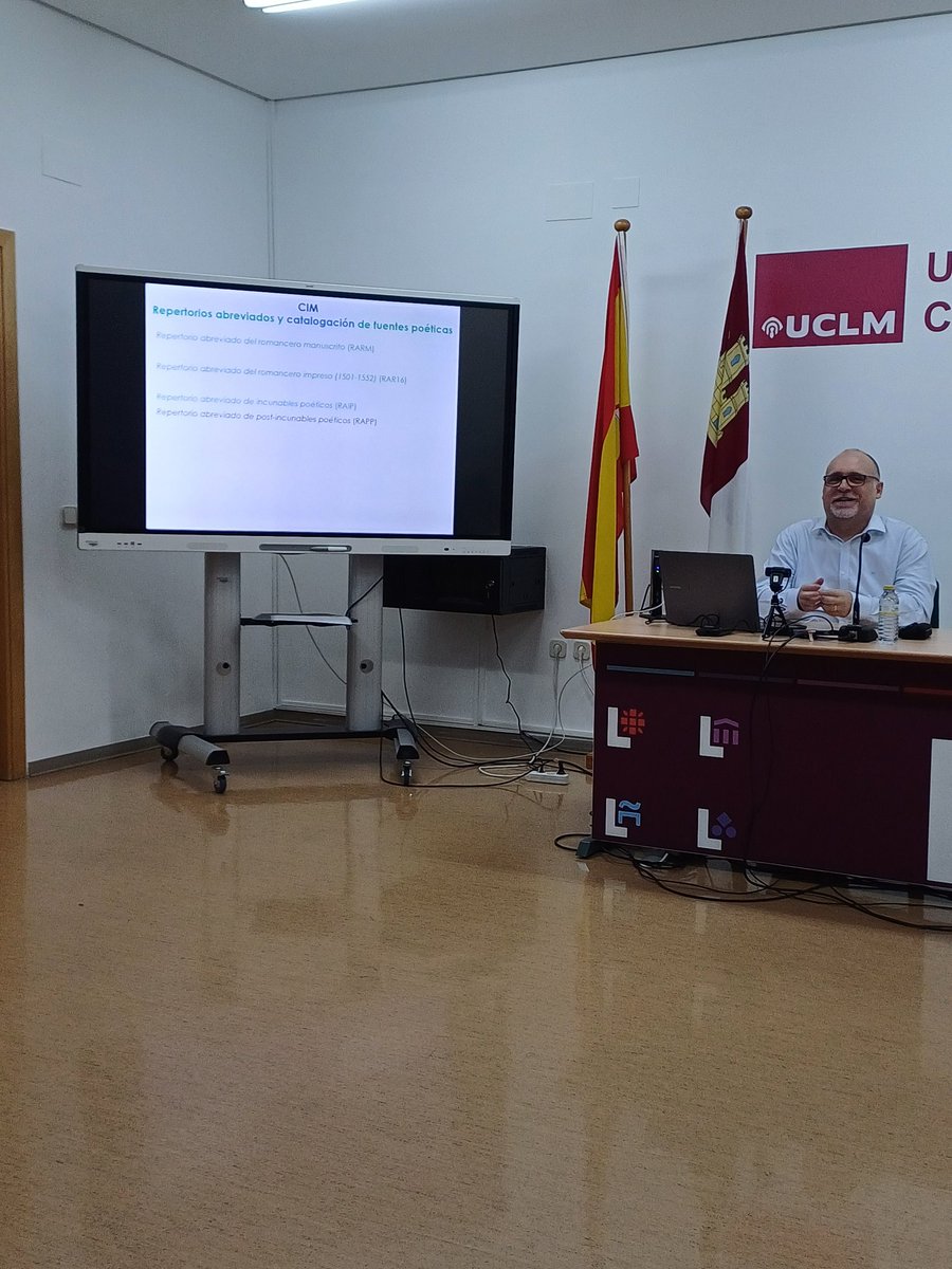 Josep Lluís Martos, director del grupo CIM, ha presentado el Repertorio Abreviado del Romancero Incunable (RARI), un importante avance para el conocimiento de las fuentes de romancero impresas en el siglo XV.
<a href="/Martos_JL/">Josep Lluís Martos</a>