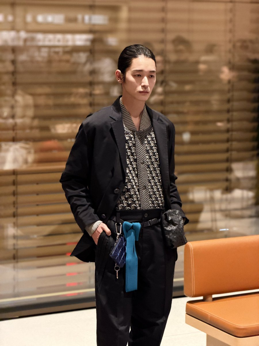 これは本当に驚いた。 頭の中で「あれってブルゾンだよね?」と 笑