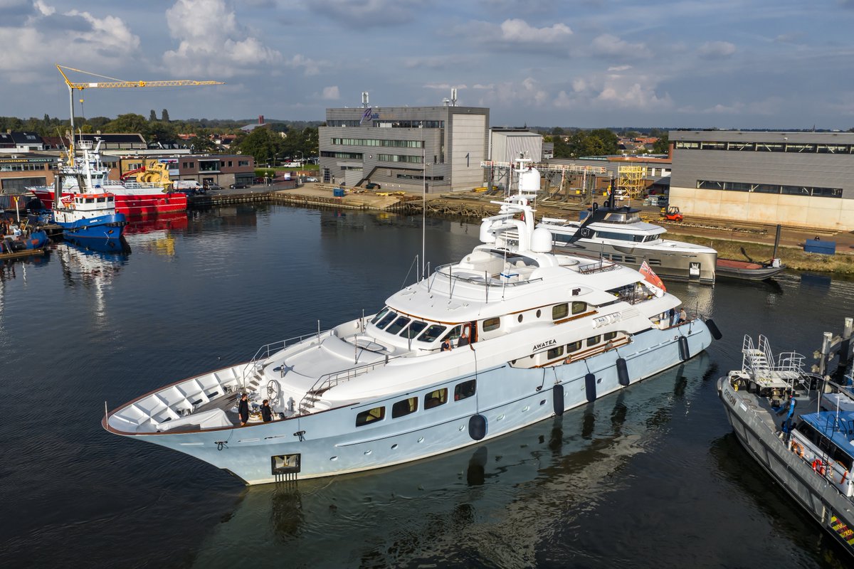 👷🏻‍♀️ 45m Royal Hakvoort superyacht Awatea arrives at Balk Shipyard for refitting

Previously named My Trust, the vessel’s ReCraft programme includes a full paint job, the installation of new alarm and monitoring and power control and monitoring systems.  

👀 Read more here: