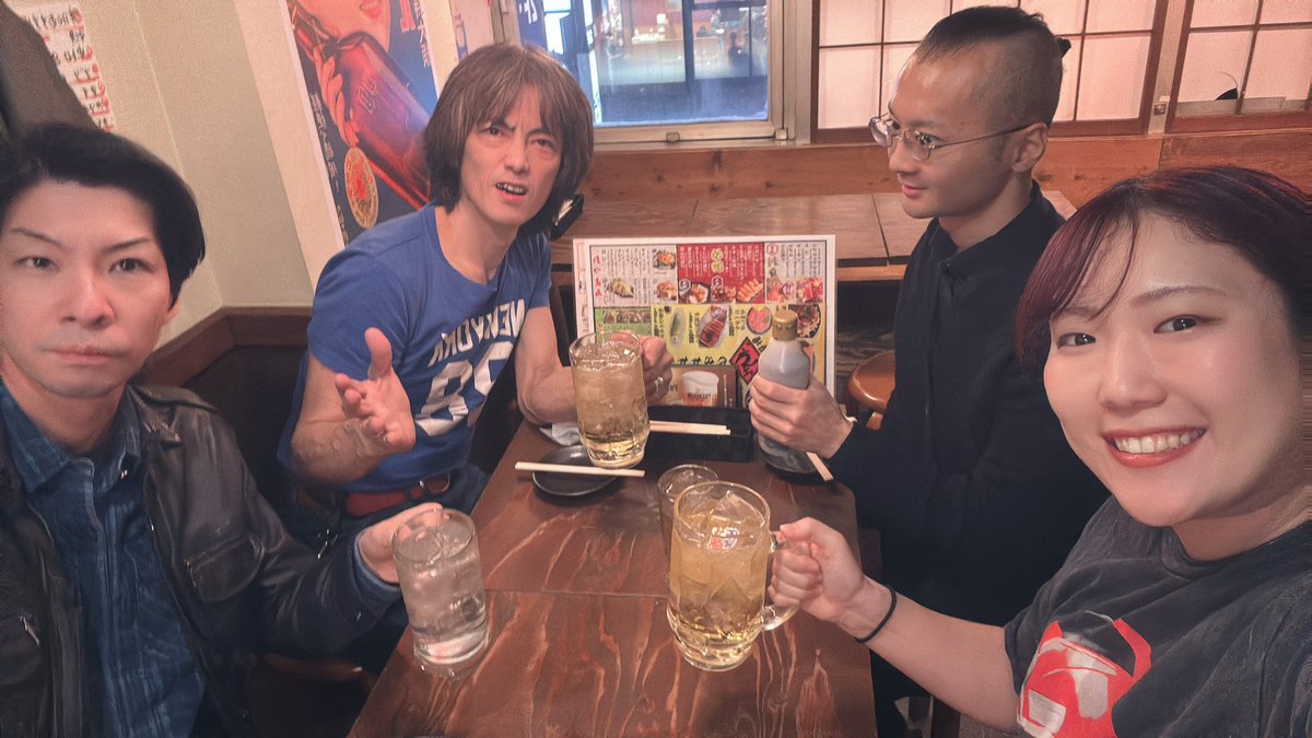 OVERTURE_stage's tweet photo. 本番前最後の練習を急遽行いました！
11/23は、今年最後のライブですので、みんな待ってるよー𓀠 https://t.co/pfnJAJKJ4n
