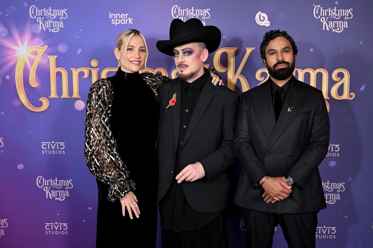 christmas_karma's tweet image. #ChristmasKarma director, @GurinderC was joined by #KunalNayyar, @BoyGeorge, @PixieLott and so many more at the World Premiere in London 🎄

Coming to cinemas nationwide tomorrow!