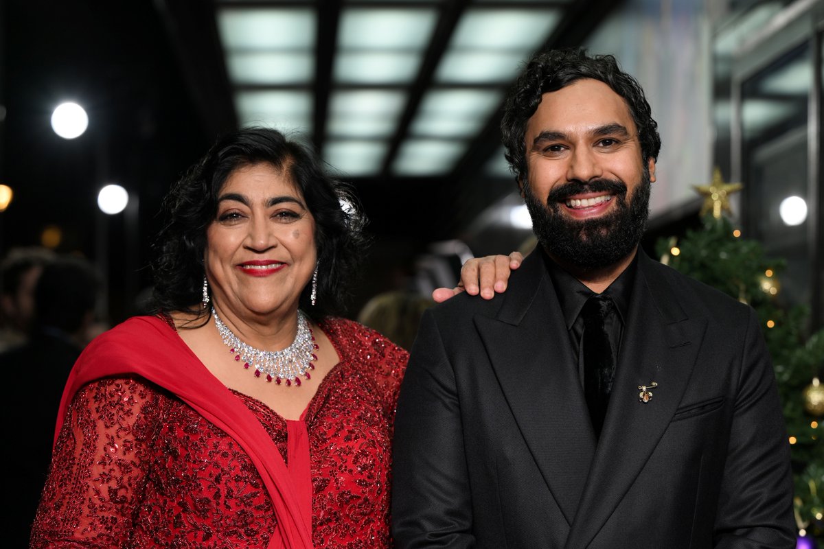 christmas_karma's tweet image. #ChristmasKarma director, @GurinderC was joined by #KunalNayyar, @BoyGeorge, @PixieLott and so many more at the World Premiere in London 🎄

Coming to cinemas nationwide tomorrow!