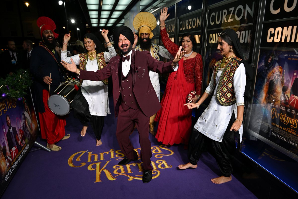 christmas_karma's tweet image. #ChristmasKarma director, @GurinderC was joined by #KunalNayyar, @BoyGeorge, @PixieLott and so many more at the World Premiere in London 🎄

Coming to cinemas nationwide tomorrow!