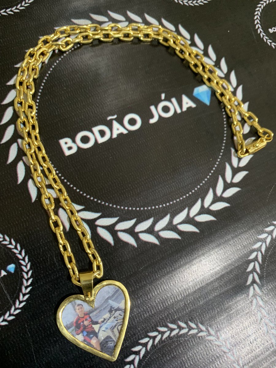 DigoMG22's tweet photo. Cordão modelo cadeado pingente personalizado de foto com resina .. 😮‍💨💎

21976980187📲

#ouro18k https://t.co/90Ie407tVK