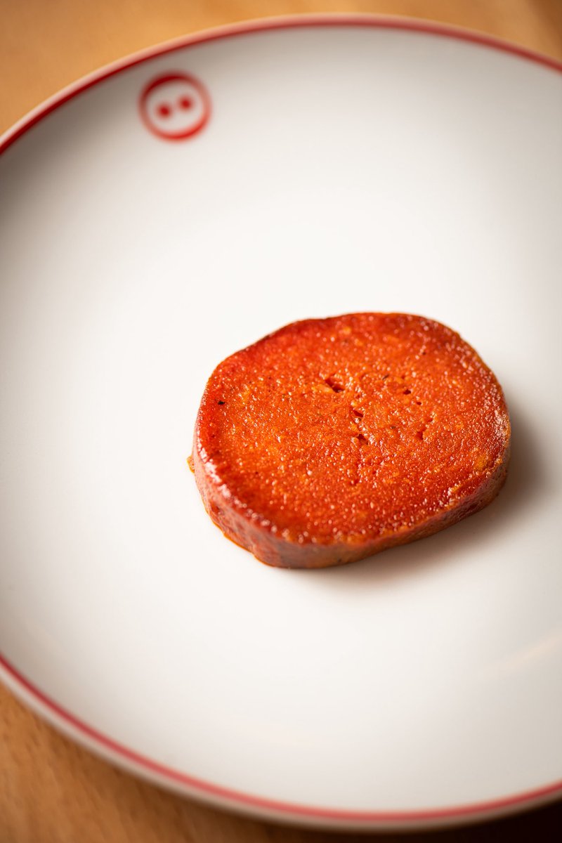 Hace unos meses incorporamos un productazo a la selección @jamonjoselito: la sobrada 

No puedo estar más satisfecho de los comentarios tan positivos que me estáis dando.

La hacemos sólo con secreto Joselito y pimentón de la Vera, y el resultado es una auténtica locura.

¿La