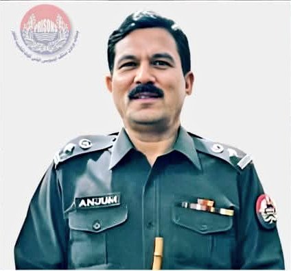 بریکنگ نیوز 🚨 
غفور انجم آرٹیکل 6 کے مرتکب ہوئے!!
آج پھر عدالت کے احکامات ماننے سے انکار کردیا!!
اسکو پھیلائیں 🛑 تاکہ غفور انجم کے خاندان تکہ پہنچ سکے!!