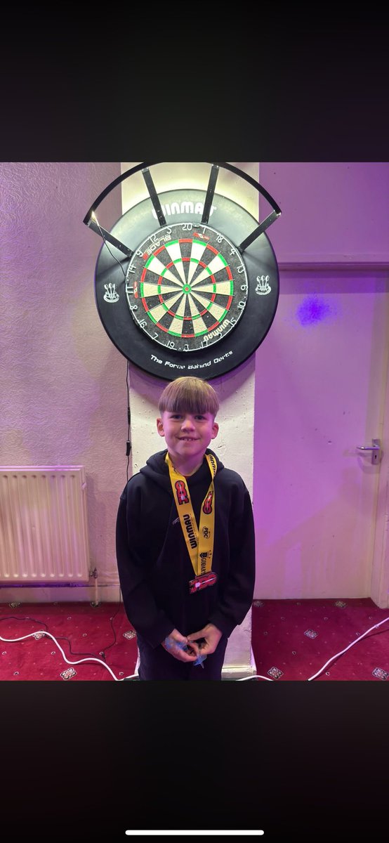 teddy superted🐻 robinson (@dicko011017) on Twitter photo 