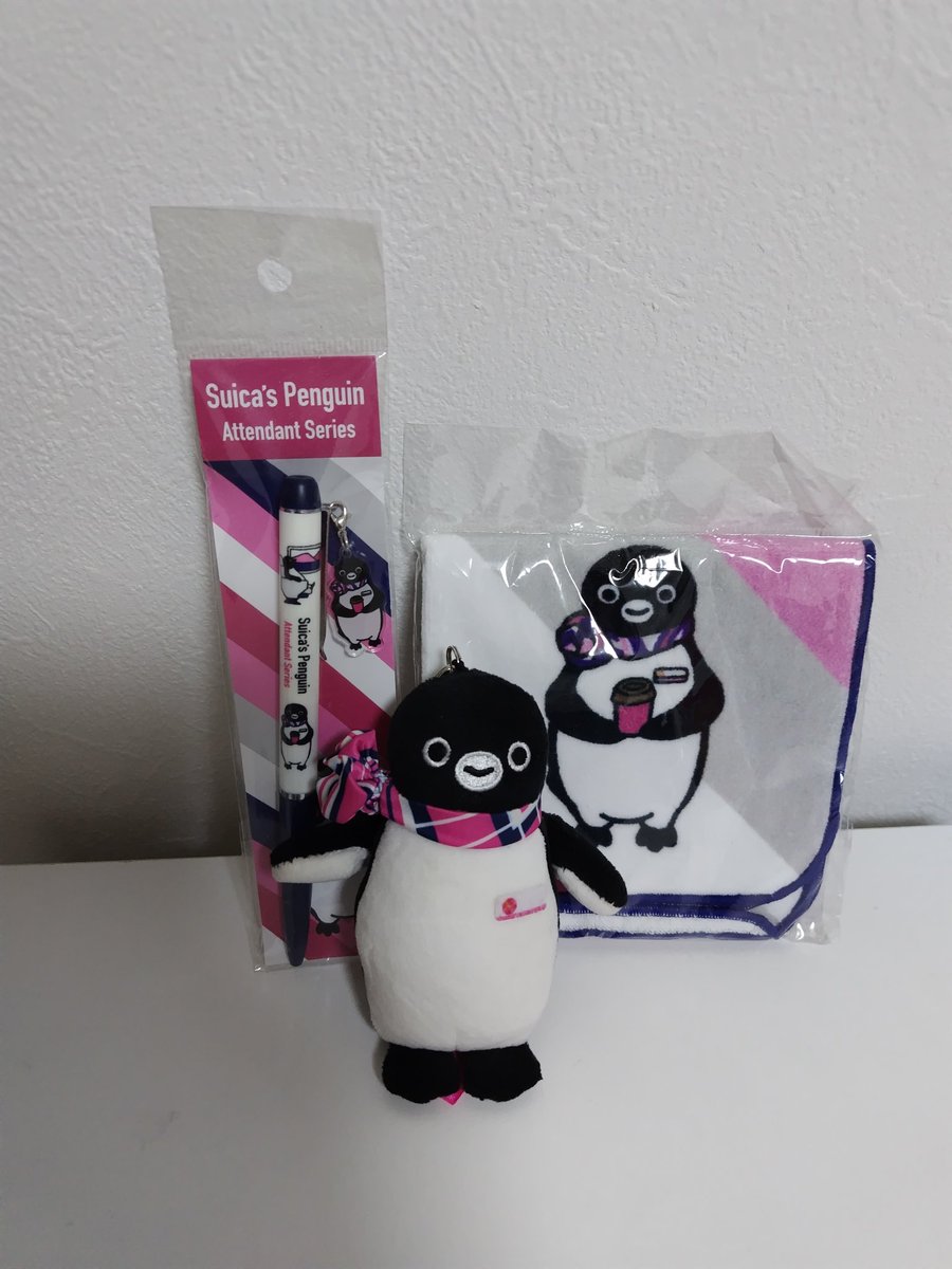 数あるSuicaのペンギングッズ やはり、これは秀逸だった 車内限定
