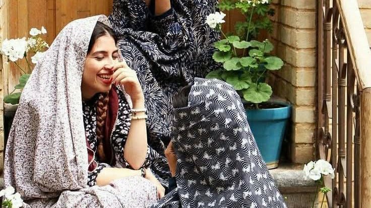 वक्त हर तरह का आता है लेकिन,
इसका मतलब ये नहीं की जीना छोड़ दो...🙂