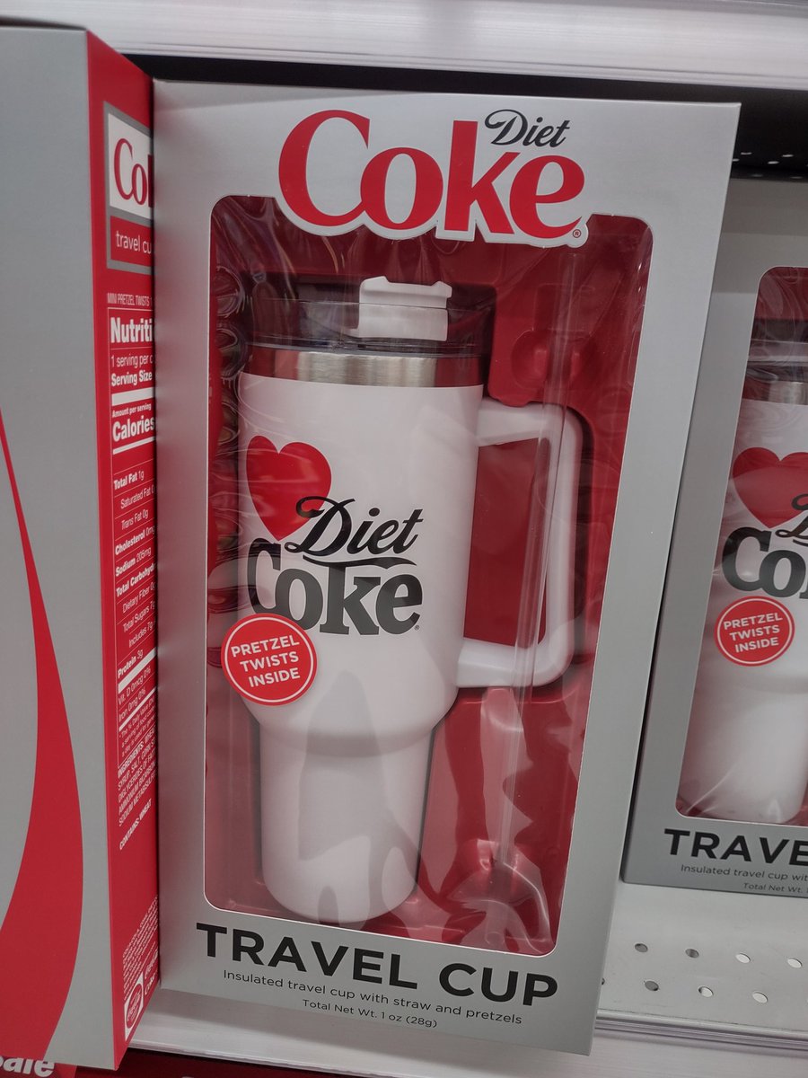 Thecodemantic's tweet image. If you love @DietCoke why would you need a travel water bottle?