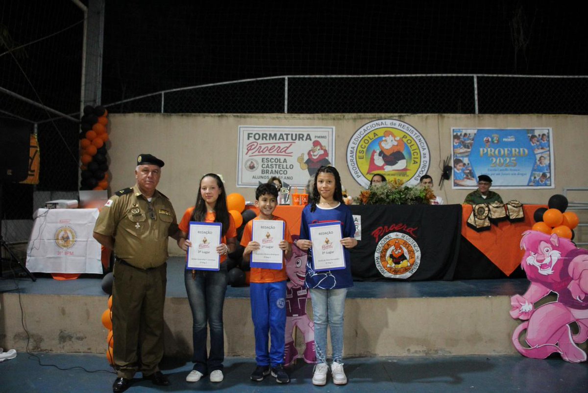 correiodeminas's tweet image. Polícia Militar realiza formaturas do PROERD em escolas de Conselheiro Lafaiete #correiodeminas

#formatura #proerd #escolas #lafaiete #pmmg #correiodeminasonline

correiodeminas.com.br/2025/11/13/pol…