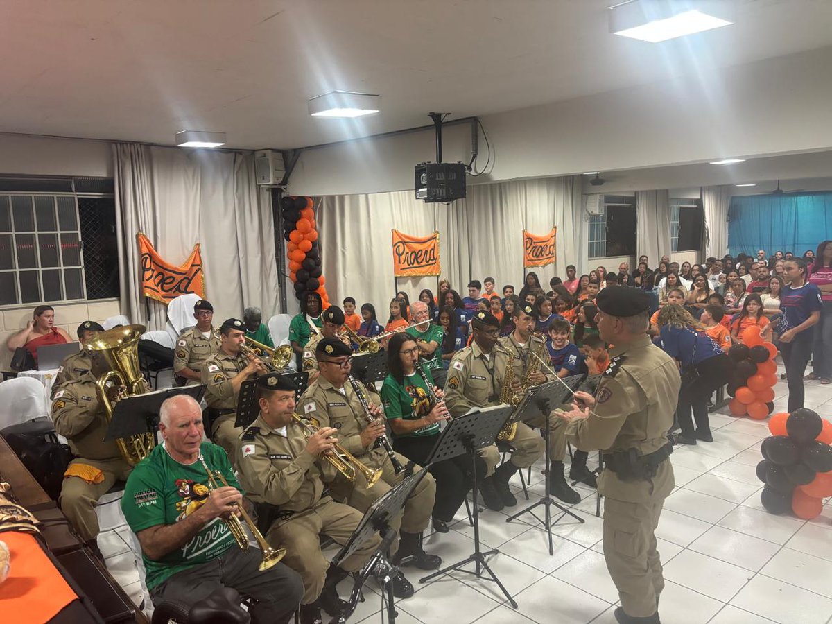 correiodeminas's tweet image. Polícia Militar realiza formaturas do PROERD em escolas de Conselheiro Lafaiete #correiodeminas

#formatura #proerd #escolas #lafaiete #pmmg #correiodeminasonline

correiodeminas.com.br/2025/11/13/pol…