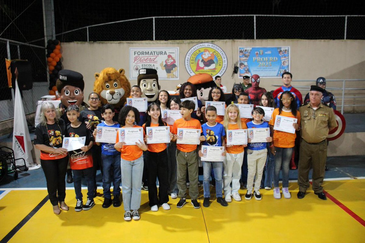 correiodeminas's tweet image. Polícia Militar realiza formaturas do PROERD em escolas de Conselheiro Lafaiete #correiodeminas

#formatura #proerd #escolas #lafaiete #pmmg #correiodeminasonline

correiodeminas.com.br/2025/11/13/pol…
