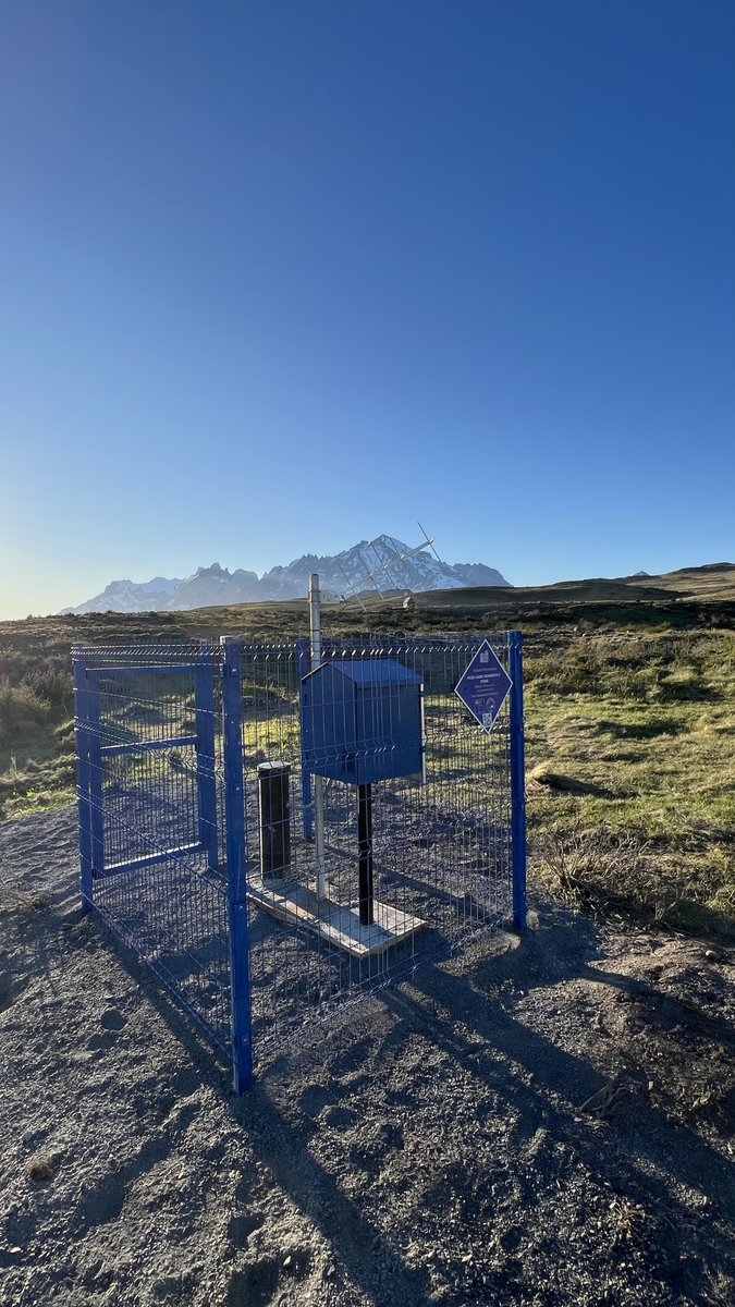 #BuenasNoticias

#DGAMOP construye tres nuevas estaciones piezométricas para el monitoreo de aguas subterráneas en la comuna de Torres del Paine, Provincia de Última Esperanza. 

✅Estos pozos ya se encuentran habilitados y nos permitirán identificar variaciones de descenso y