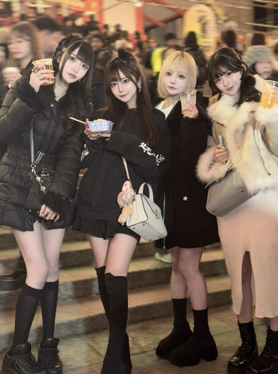 顔面偏差値70コンカフェの冬⛩️🤍