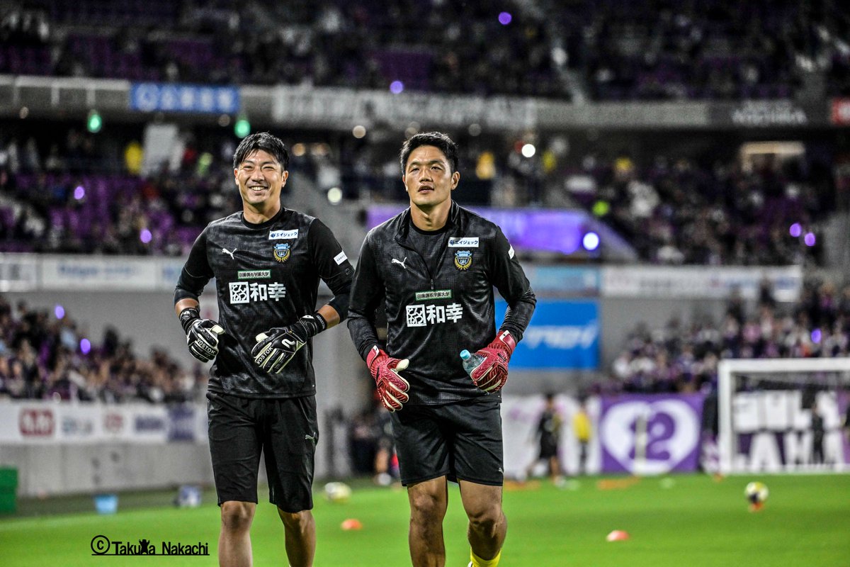 ikinikuishiro's tweet image. ＃川崎フロンターレ #安藤駿介 選手に #チョン・ソンリョン 選手への想いを聞きました！
ずっと一緒にいる関係だからこその気持ちをぜひ読んでください！
「最後の２試合の過ごし方」の答えは、とても安藤選手らしく、そして、いいGKチームだなと思いました！…