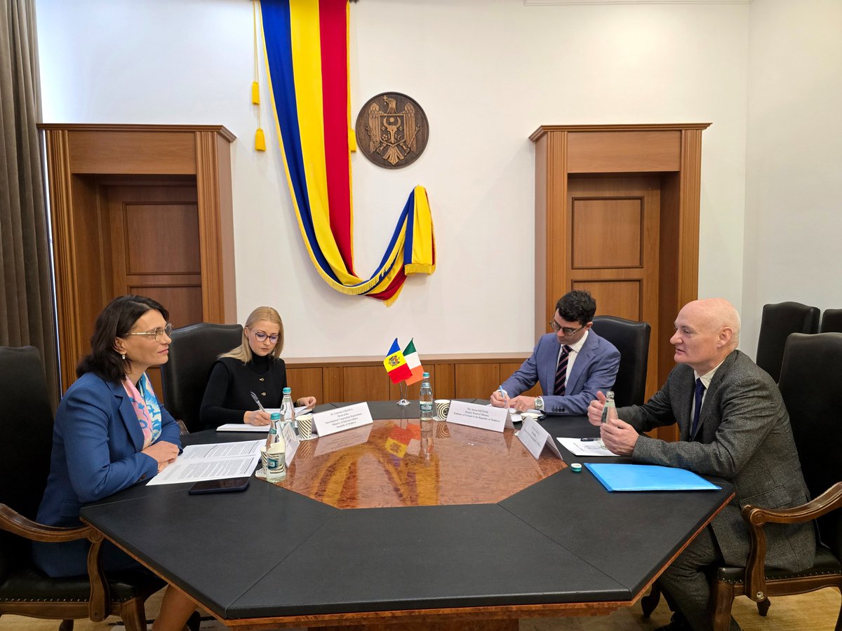 DaniellaMisailN's tweet image. Great discussion with H.E. Myles Geiran, Ambassador of Ireland, on strengthening cooperation to enhance security and speed up our EU integration reforms. Together, we build a safer future for citizens of Moldova and Ireland. #EUIntegration #Security #MoldovaIreland