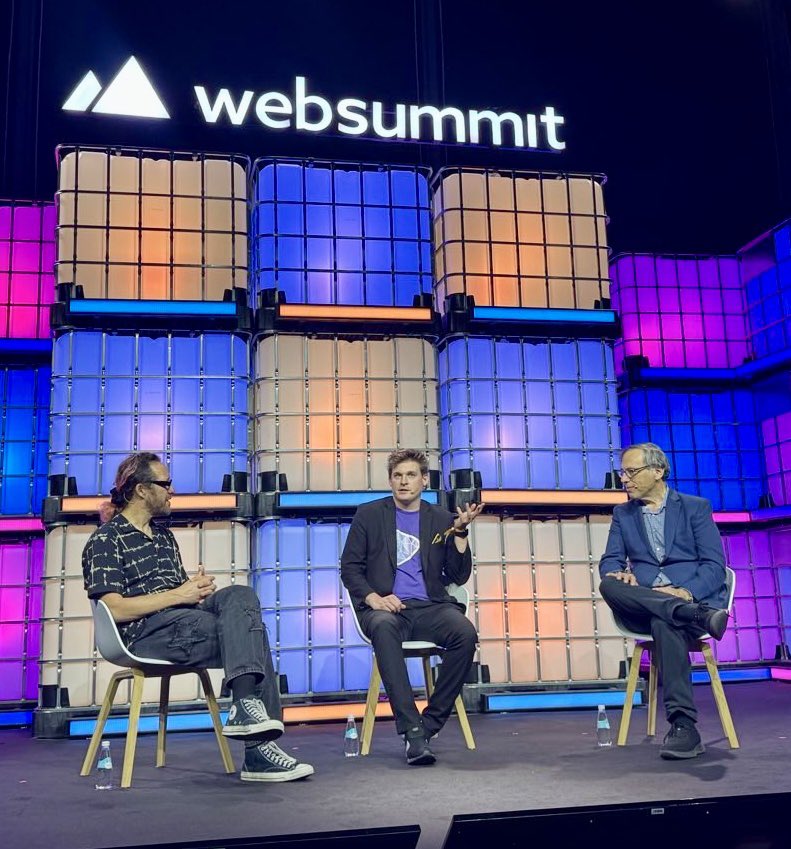 bringing nostr to <a href="/WebSummit/">Web Summit</a> with <a href="/rabble/">rabble</a>!

devs are converging on nostr for the future of interoperable social apps built on a stack that noone owns or controls.

<a href="/rabble/">rabble</a> also launched divine.video . we’re bringing vine back on nostr!