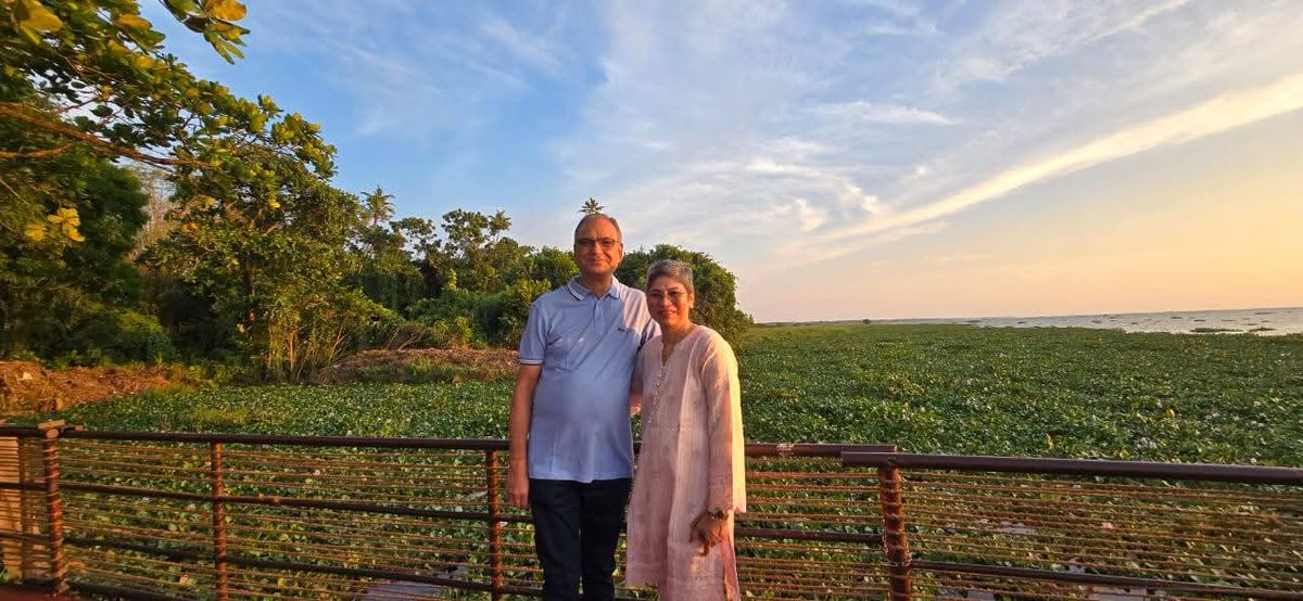 BimalOswal's tweet photo. In Kumarakom, Kerala, to attend @NEEPCOLtd  meetings.

Enjoying our stay at the Taj Kumarakom Resort & Spa, Kerala — an excellent property with vibrant cultural programs and a breathtaking sunset view. 🌅

It’s truly a place of historical significance — Bharat Ratna, Former Prime Minister Hon’ble Shri Atal Bihari Vajpayee Ji stayed here for about 100 days, and the PMO office operated from this resort during that period.
More recently, Her Excellency, Hon’ble President Smt. Droupadi Murmu Ji, also stayed here for a day.

Feeling proud to be here — heartfelt thanks to our company, NEEPCO, for this wonderful opportunity. 🙏✨