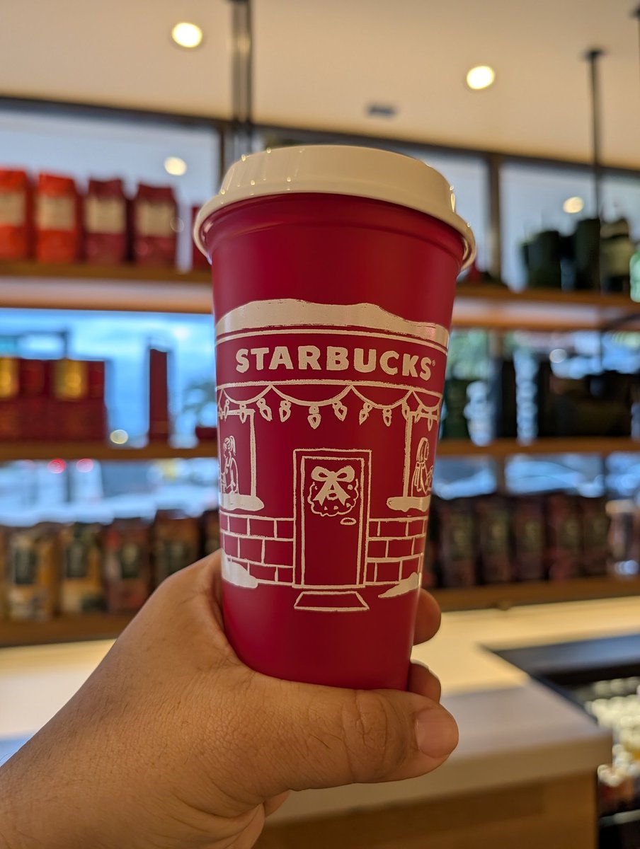 GreenShades9's tweet photo. I got my #Starbucks #RedCup (I ordered a Pumpkin Cold Foam Cold Brew, which was actually pretty good). https://t.co/lgBQasxQKt