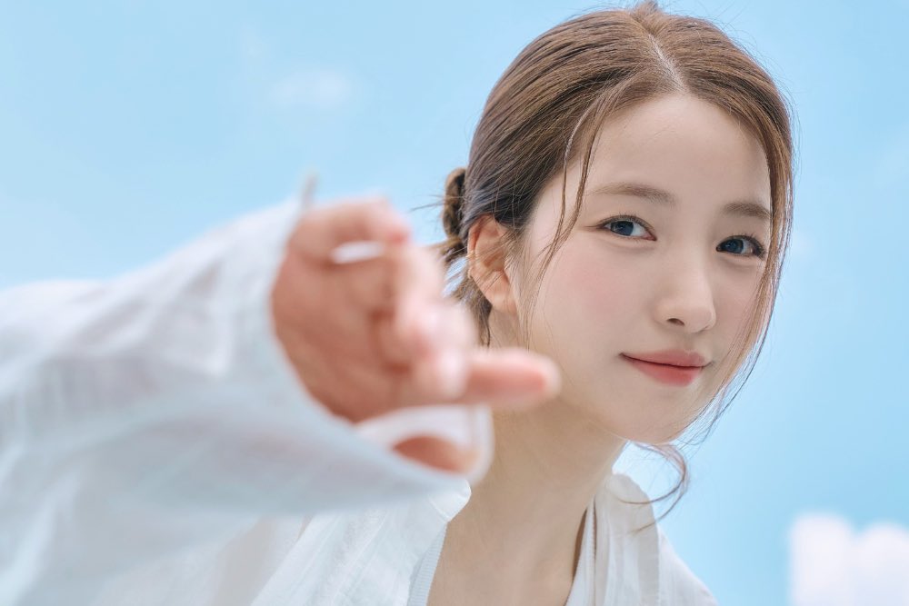 GFRIEND ソウォン、17日スキンケアブランド「ネオベア（Neovea）」を