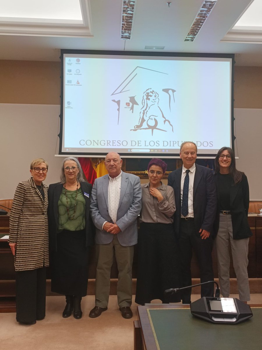 Caarfe_'s tweet image. Agradecemos al Congreso y al Senado por escuchar la voz de CAARFE en la Comisión Mixta para el Estudio de los Problemas de las Adicciones. Nuestra presidenta, Pilar Leal, trasladó las necesidades reales de las personas y familias en rehabilitación. 💙 #Adicciones #CAARFE