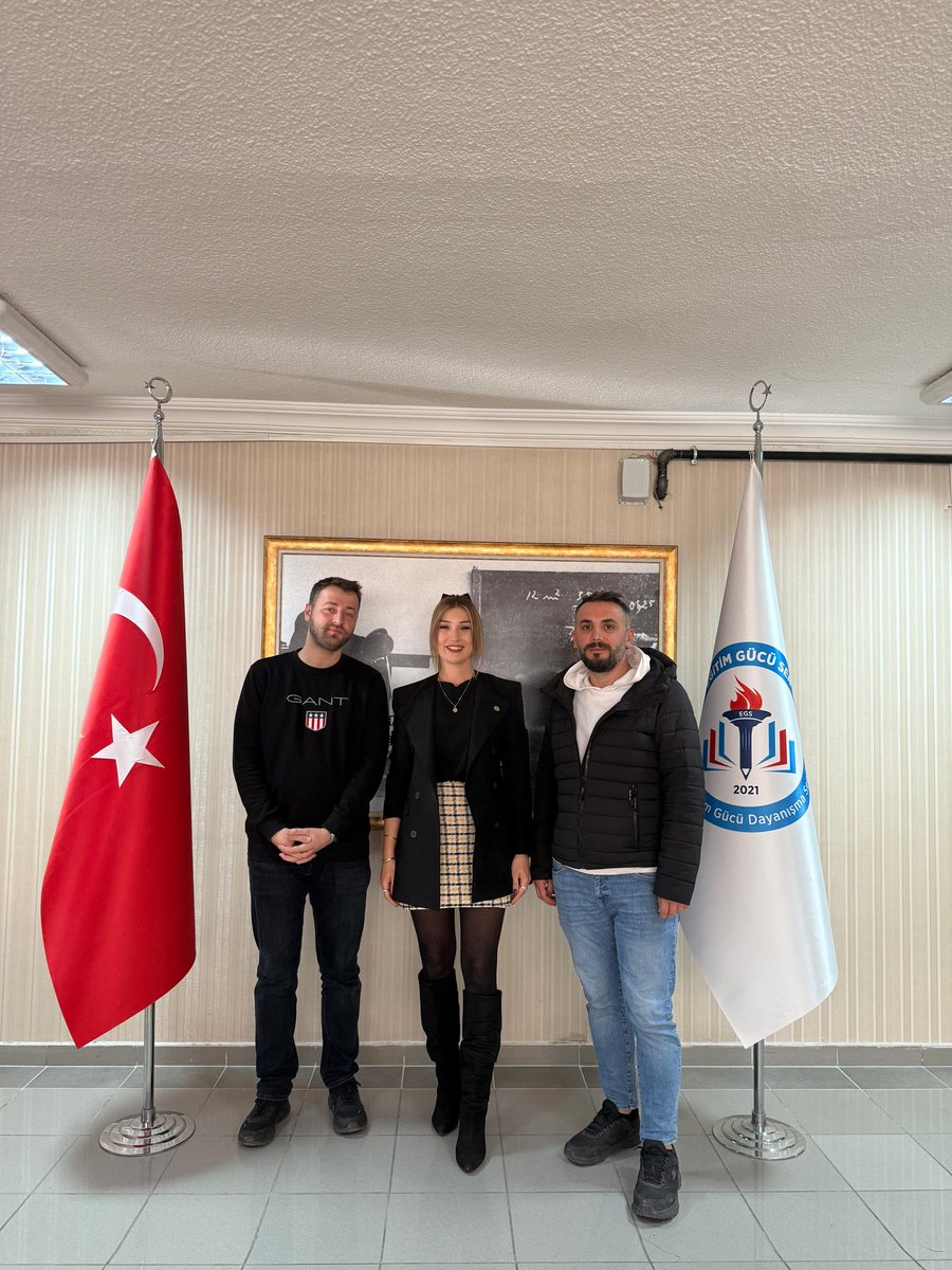 PİKTES öğretmenleri Okan ÖZTÜRK ve Deniz BAZ, PİKTES öğretmenleri adına Genel Merkezimizi ziyaret etti.

Ziyaret sırasında PİKTES öğretmenlerinin kadro talebi, özlük ve mali hakları ile yer değişikliği hakkına ilişkin konular ele alındı.

Sendikamızın bu konulara ilişkin planları