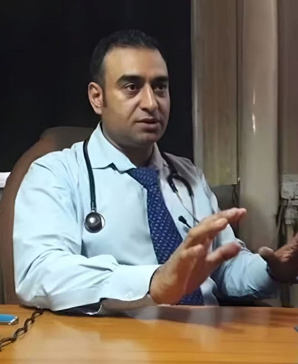 #BREAKING : Terrorist Dr. Nisar-ul-Hassan is now in <a href="/NIA_India/">NIA India</a> custody.
He was an assistant professor in the Department of Medicine at #SMHSHospital in #Srinagar before being dismissed from service by #LG #ManojSinha in November 2023 on charges of links to terrorist