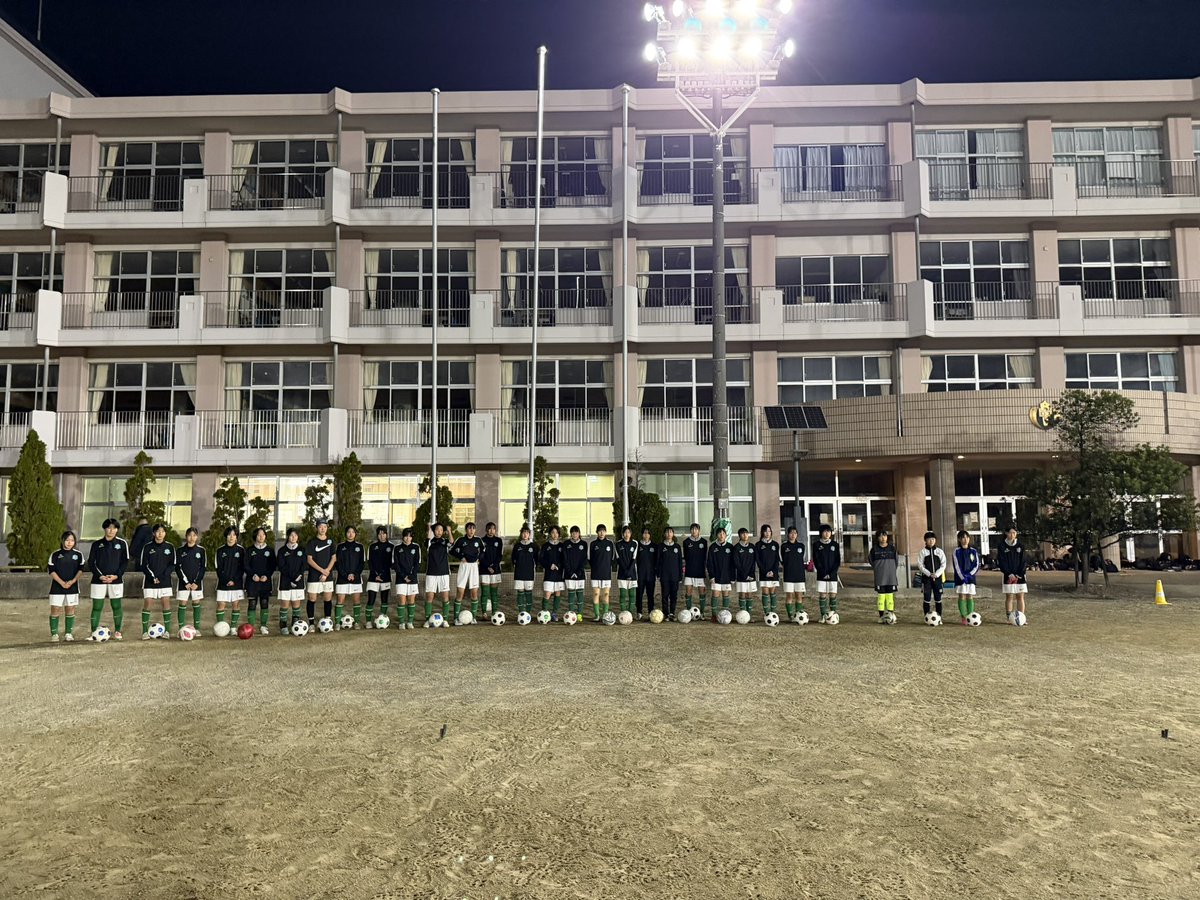 ryo_6556's tweet image. 学級閉鎖も増えてきてます。
体調管理の徹底。

(金)(土)の
新チームTRMが楽しみです。
(日)はOFF

#本気で日常を変える
#SATOなでしこ　#U15 #佐藤小学校　#丸塚中学校　#八幡中学校