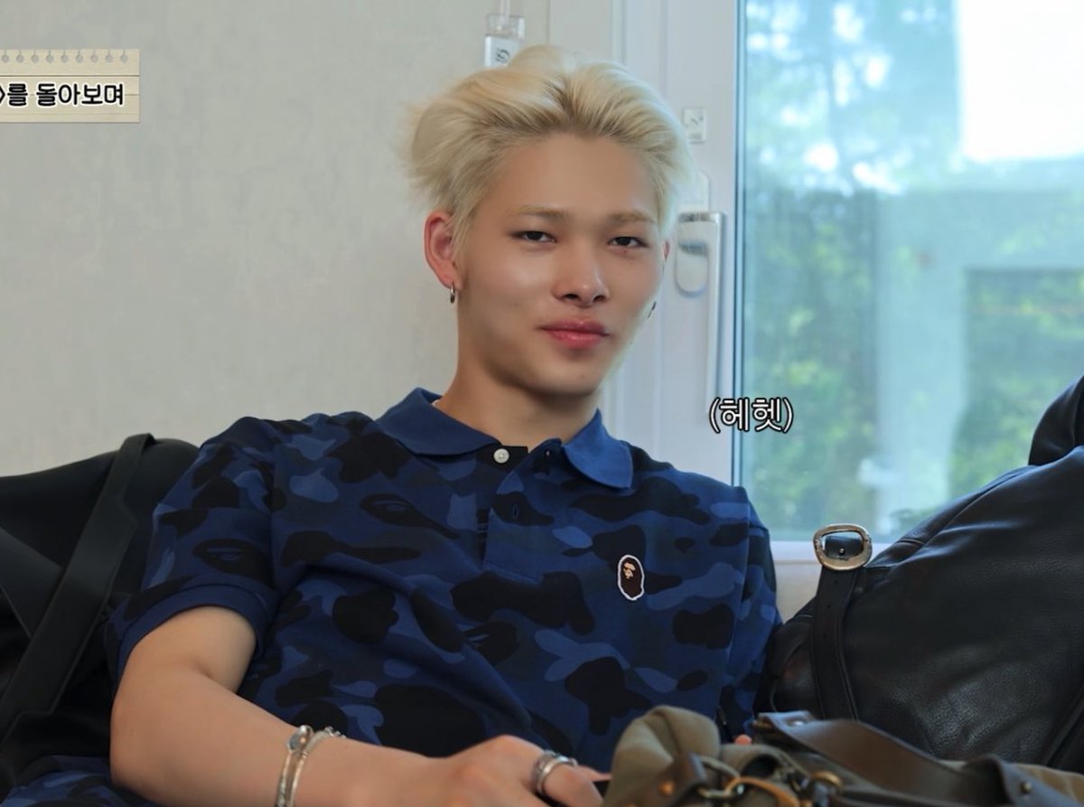 allforchulsoo's tweet image. we don&apos;t often see ni-ki wear polo shirt but IT LOOKS SO GOOD ON HIM 😭😭