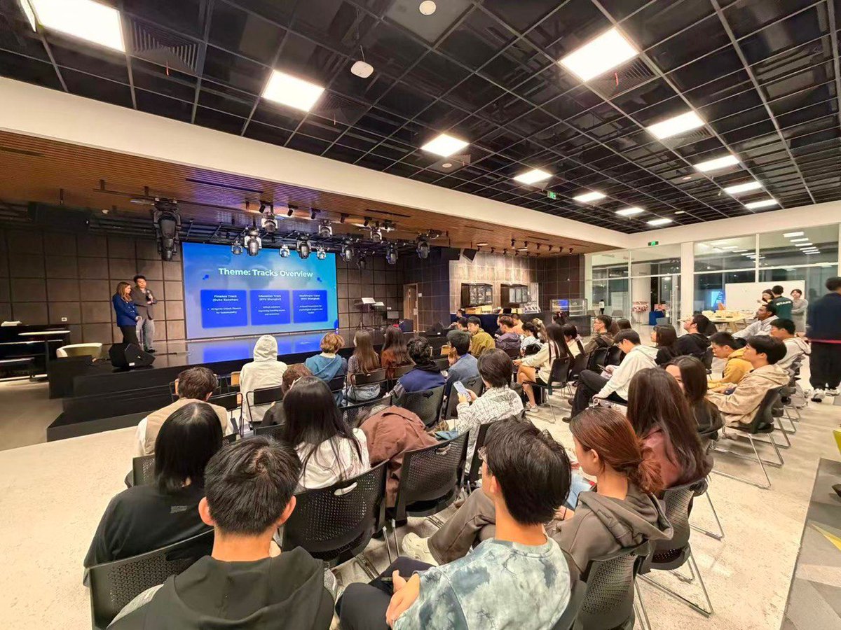 caffeineai's tweet image. CHINA 

Duke Kunshan University @DukeKunshan has launched the Digital Innovation Challenge (DKU Chapter), bringing together students from finance, data science, global health, computer science, and other disciplines to create and innovate, using Caffeine as one of the core…