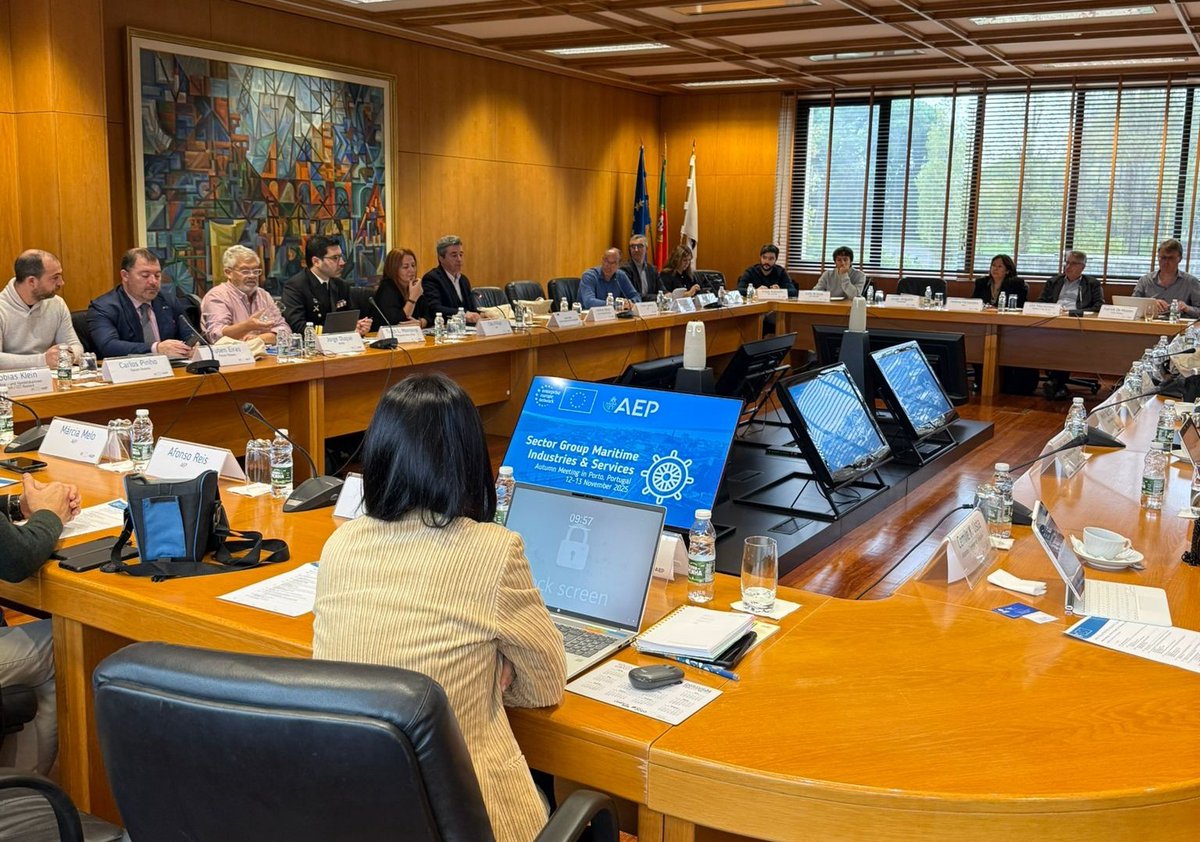 Sodercan's tweet photo. 🚢Esta semana asistimos en Oporto a la reunión de coordinación del Grupo Sectorial de #IndustriaMarítima de la Enterprise Europe Network, en el que abordamos posibilidades de cooperación internacional para ampliar la cadena de valor regional

#EENcanhelp #EENpartnersearch https://t.co/TYthhH922M