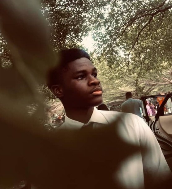 BoluAregbesola's tweet image. I&apos;m Bolu, a web developer and product designer.
If you&apos;re a:
- startup founder
- product designer
- web/mobile developer

Let&apos;s connect 👇🏽