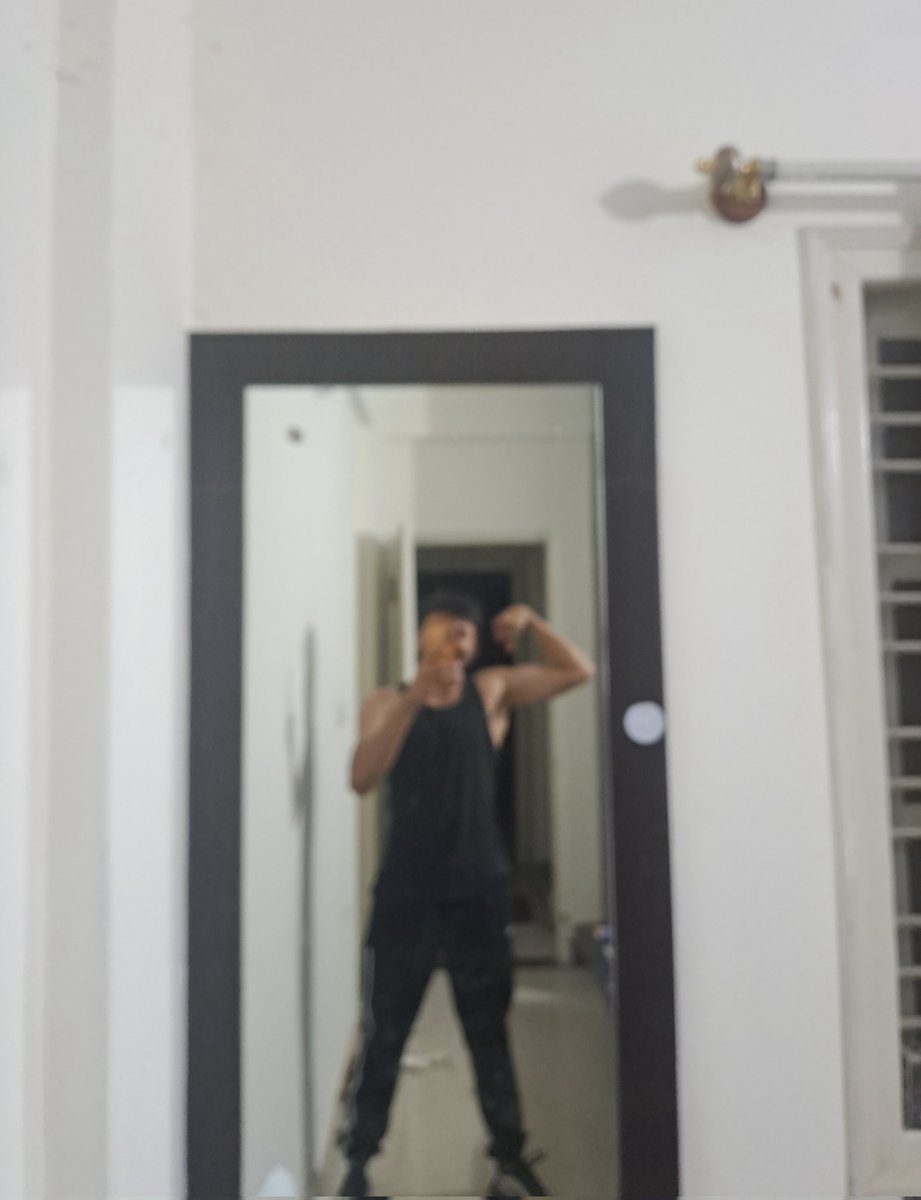 sparrow_harsh's tweet image. 15 continuous days in gym :)

All thanks to @yash_v_s and @i_pranavmehta for the motivation or else i would&apos;ve never started it 🙂

#gym