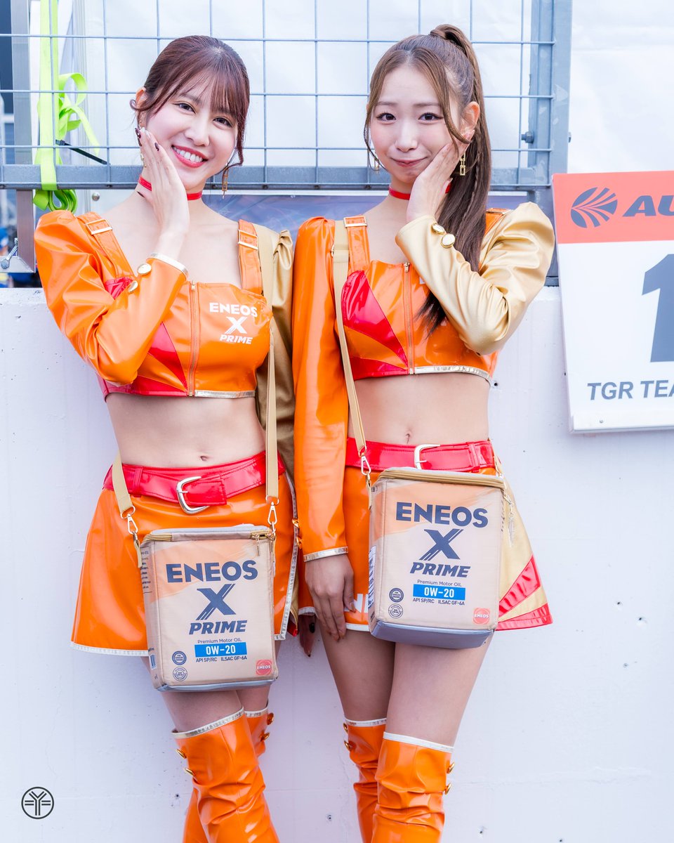 Haiku_are_Misty's tweet photo. 🧡夏実晴香 さん & うらら さん 🧡
(@writer_tsunakan )& (@rararaurara10 )
ENEOS GIRLS
#eneosgirls
#夏実晴香
#ツナ缶
#うらら
#RA
#レースアンバサダー
#RQ
#レースクイーン
撮影対応ありがとうございます🤗
🏎️ ▬▬▬▬▬▬▬▬▬▬▬▬ 🏁
Super GT 2025 Grand Final
#SuperGT
#pitwalk https://t.co/sJ5LE0PTYQ