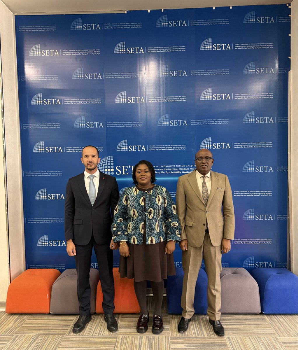 HEFrancess's tweet photo. A visit earlier today to @setavakfi with my colleague and dear friend His Excellency Mr Aden Houssein Abdillahi, Ambassador of the Republic of Djibouti 🇩🇯 in Türkiye 🇹🇷 @DjiboutiEmbTr and Dean of the Diplomatic Corps, gave me deep insight into what this strategic think-tank does.

As an academic and economic diplomacy strategist, I am
Impressed with the massive research and publications @setavakfi does and look forward to collaborations between Sierra Leone 🇸🇱 and Türkiye 🇹🇷.